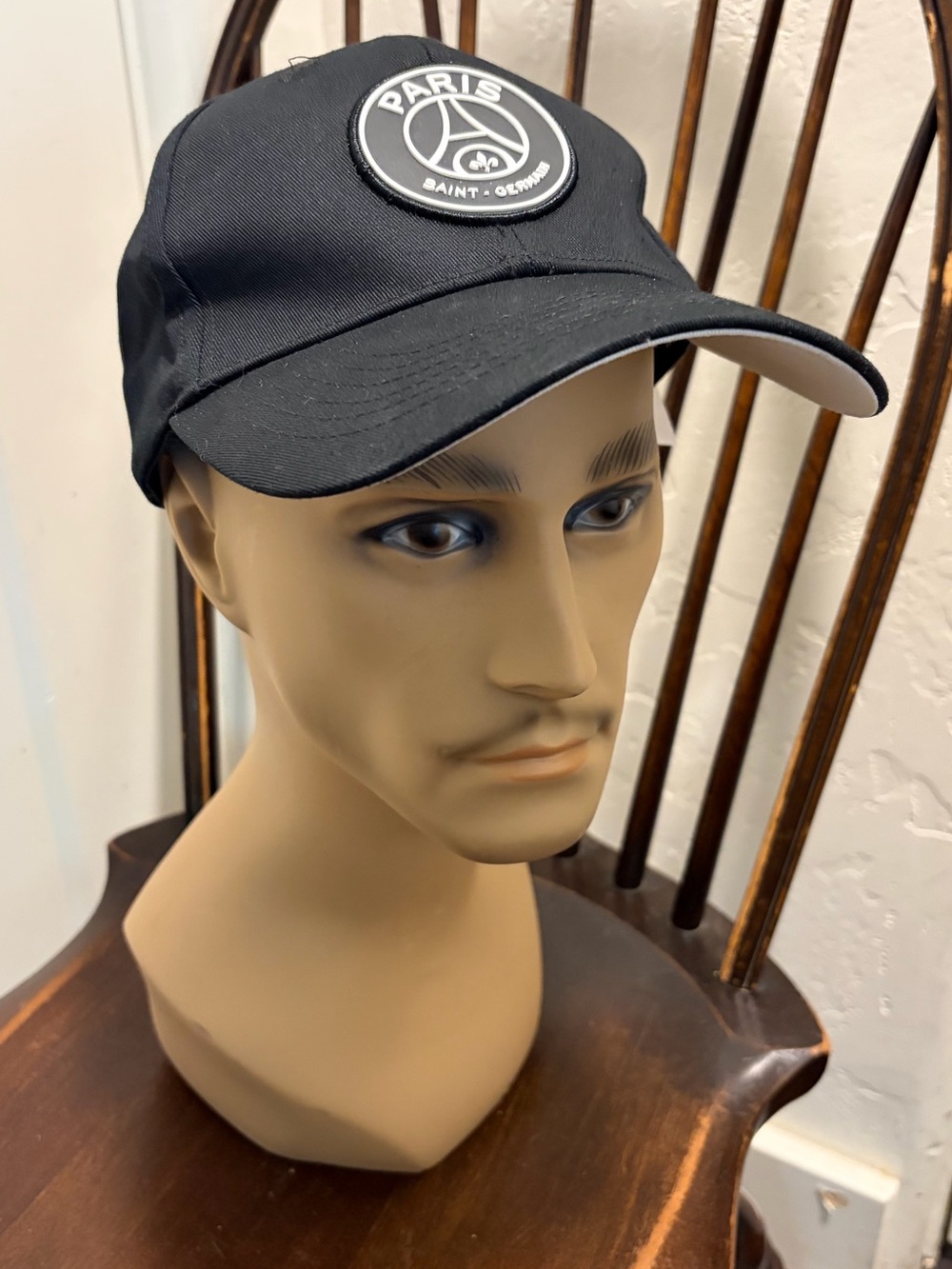 Paris Saint Germain Men’s Black Cap Hat NWT
